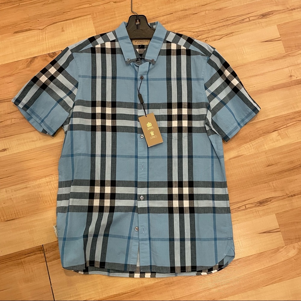 NWT Burberry Button Up Tee